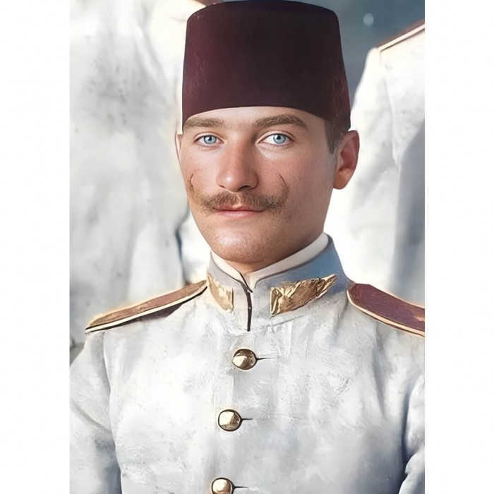 Tarihi Osmanlı Üniformalı Atatürk Posteri Tarihi Osmanlı Üniformalı Atatürk Posteri